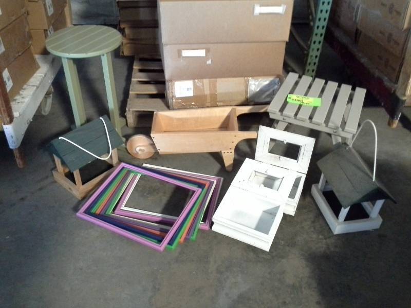 lot 2108 image: Misc. Lot