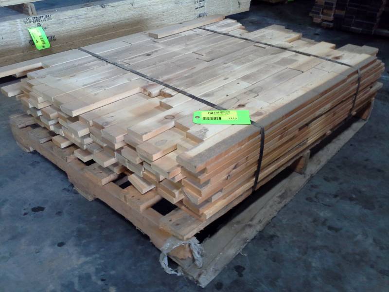 lot 2119 image: Pallet of Short Boards