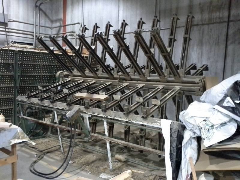 lot 2266 image: Doucet Windmill Gluing Machine