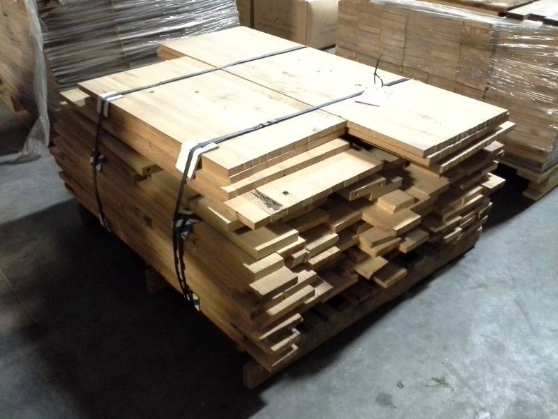 lot 2144 image: Misc. Red Oak Wood Lot