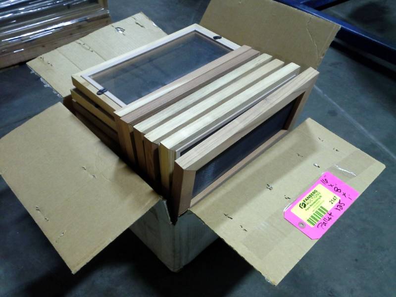 lot 2147 image: 25 Window Screens