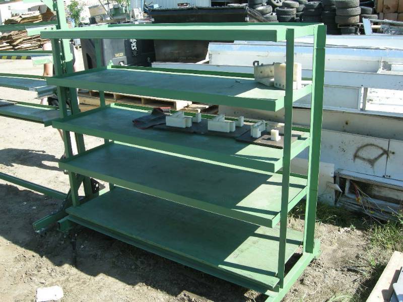 lot 17 image: Heavy Duty Rolling Fixed Shelf Unit