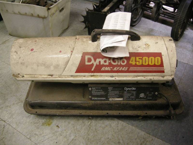 lot 44 image: Dyno-Glo Torpedo Heater