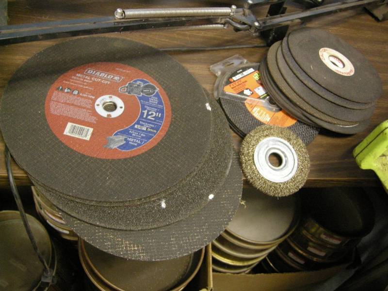 lot 51 image: Group Cut-OffMetal Cutting Blades