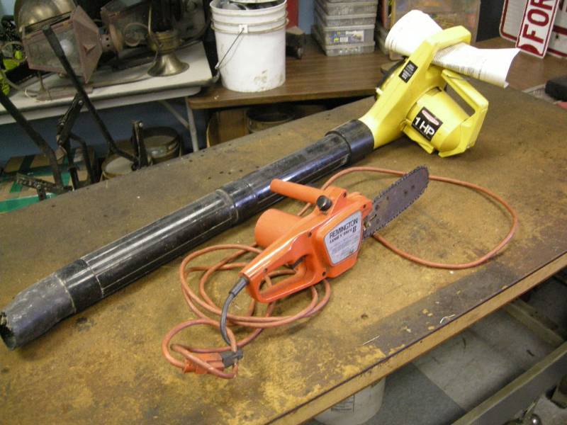lot 61 image: Electric Blower and Chainsaw