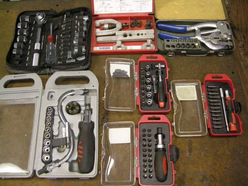 lot 64 image: Group Hand Tools, Punch, Flaring