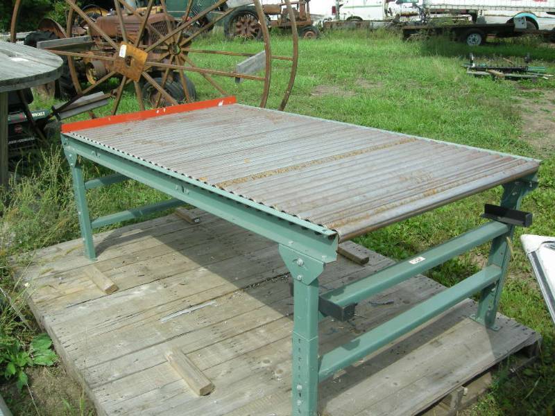 lot 131 image: Large Product Roller Section