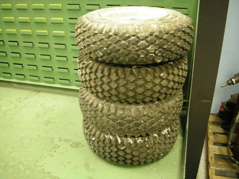 lot 141 image: Set of 4 Utility Wheels