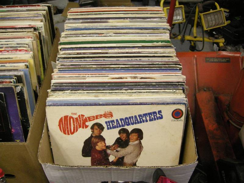 lot 161 image: Box Vintage Records LPs