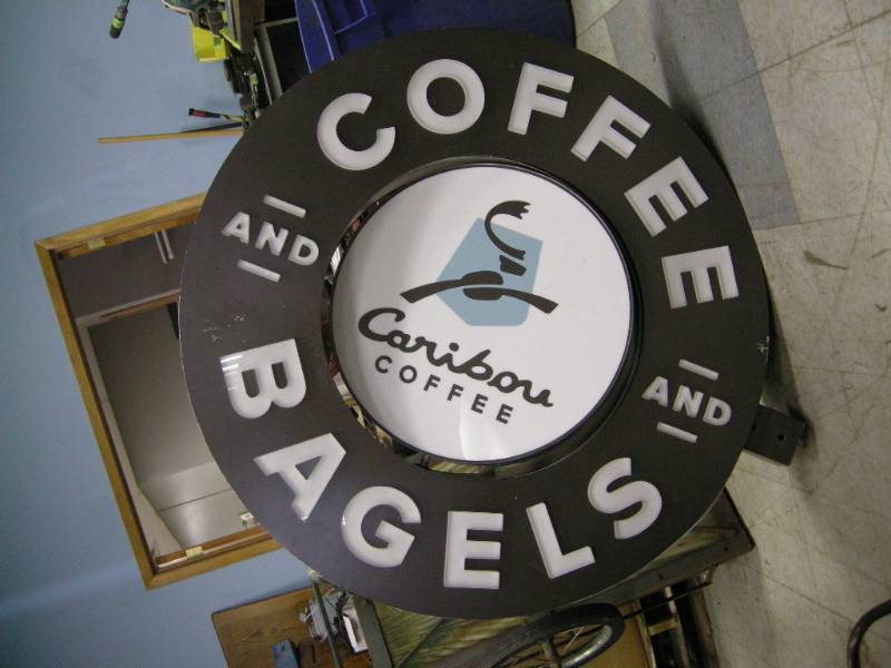 lot 204 image: Classic Einstein Bros.Caribou Coffee Light-up 2 Sided Sign