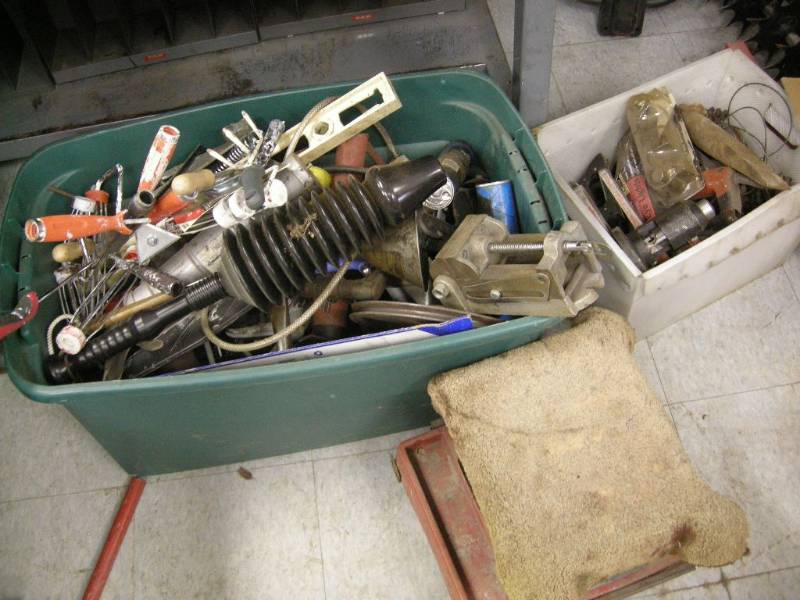 lot 207 image: Misc Garage Tools