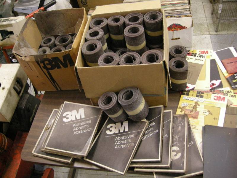lot 210 image: Group Misc Sandpaper