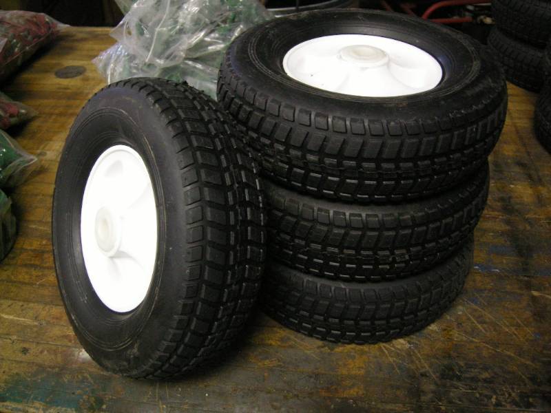 lot 40 image: 4 Heavy Duty Commercial Wheels