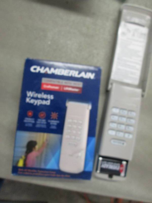 Chamberlain Wireless Keypad open bo...