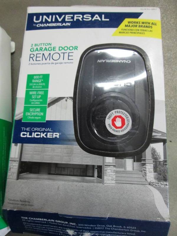 Chamberlain Clicker Black Universal...