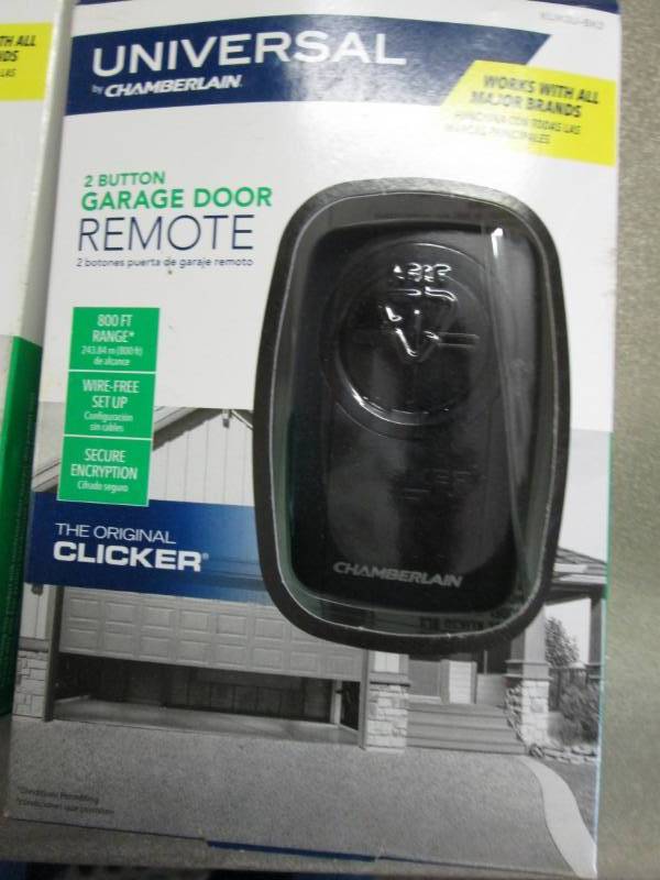 Chamberlain Clicker Black Universal...