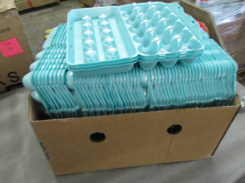 Large Lot of Styrofoam Egg Containe...