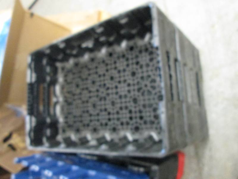 Lot of 6 Stackable Crates...