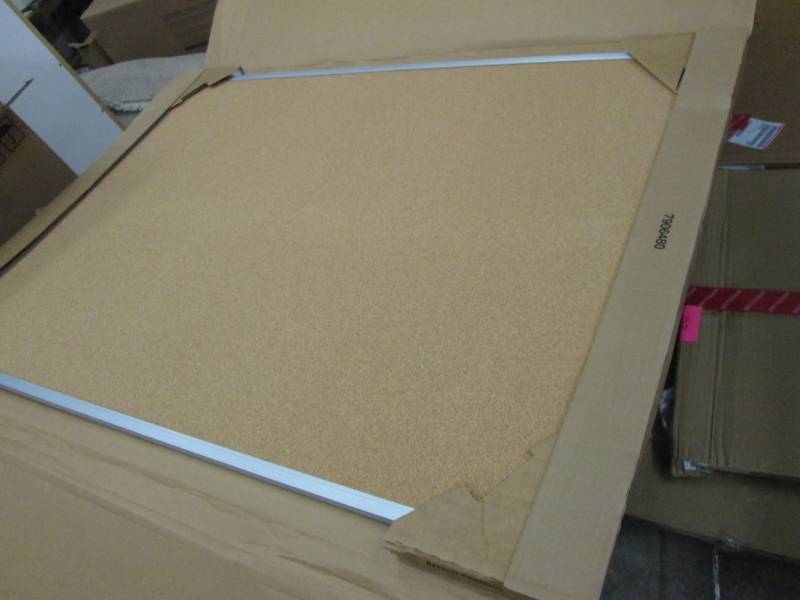Universal 43614 Bulletin Board, Nat...