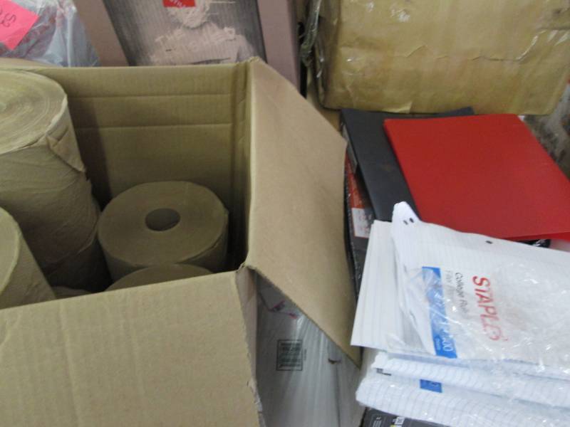 6 Large Rolls of Towels, Filler Pap...