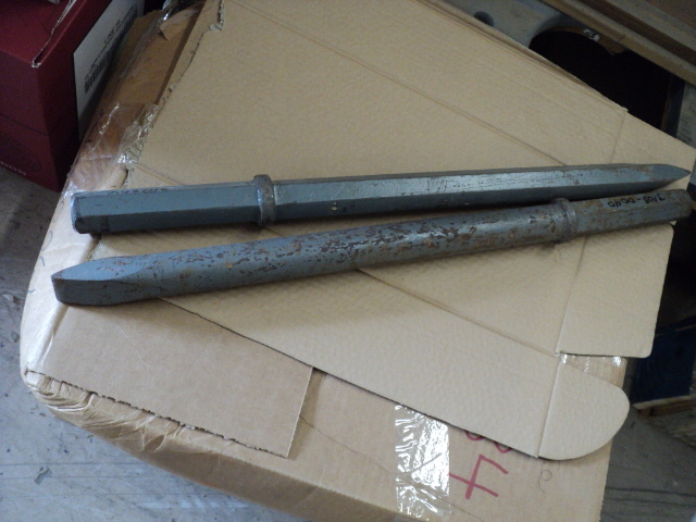 2 18 Hi-duty 1 narrow chisel - 1 ...