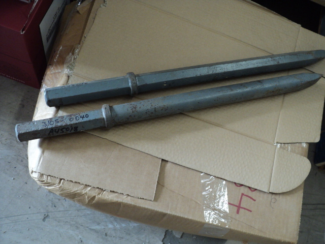 2 18 Hi-duty 1 narrow chisel - 1 ...