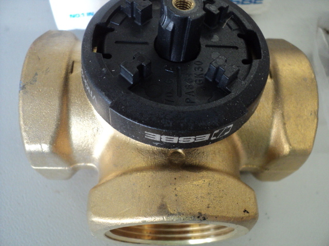 Danfoss ESBE VRG130 3-way mixing va...