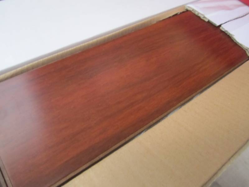 lot 5 image: 4 Cases of Home Decorators Collecti...
