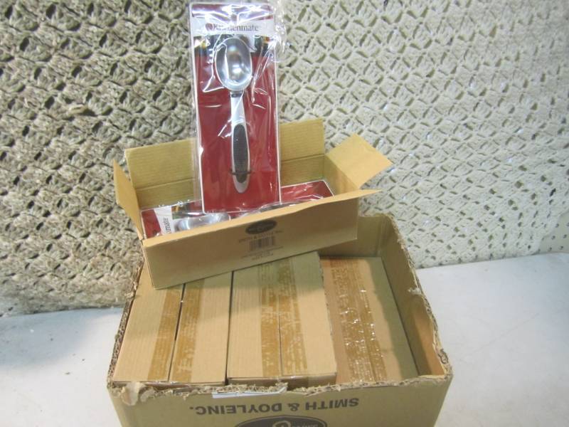 lot 49 image: Lot of 18 Kitchen Mate Ice Cream Sc...