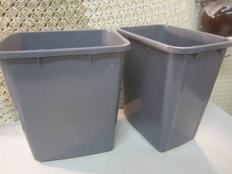 lot 81 image: Lot of 2 Trash Bins 10 x 14 x 15...