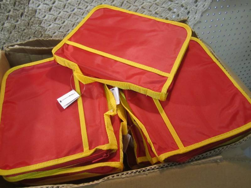 lot 82 image: Lot of 20 ZonderKidz BookBible Cov...