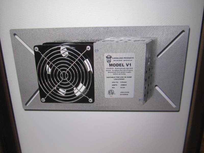 lot 98 image: 110 CFM Power Crawl Space Fan Venti...