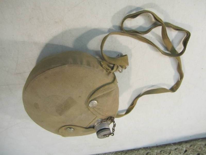 lot 102 image: Vintage Boy Scout Canteen  F-0 ...