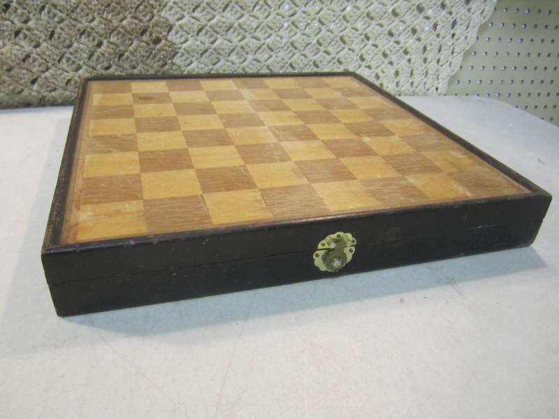 lot 104 image: Vintage Wood ChessChecker Board Ta...
