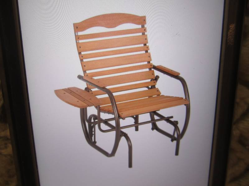 lot 158 image: Jack Post Country Garden Natural Gl...