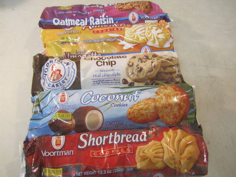 lot 184 image: 5 Packs of Mixed Cookies Best by Ju...