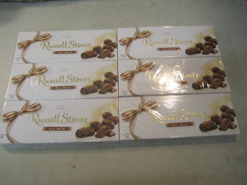 lot 217 image: 6 Boxes of Russell Stover Fine Choc...