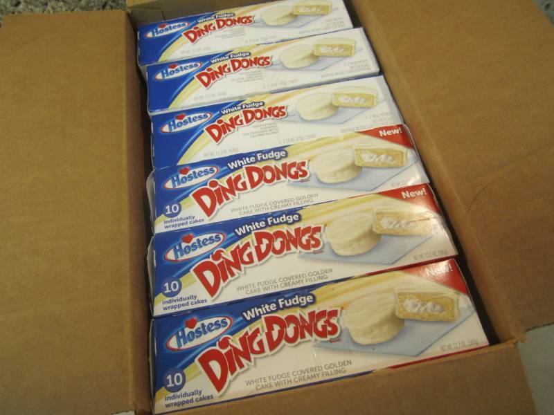 lot 231 image: 6 Boxes of White Fudge Ding Dongs B...