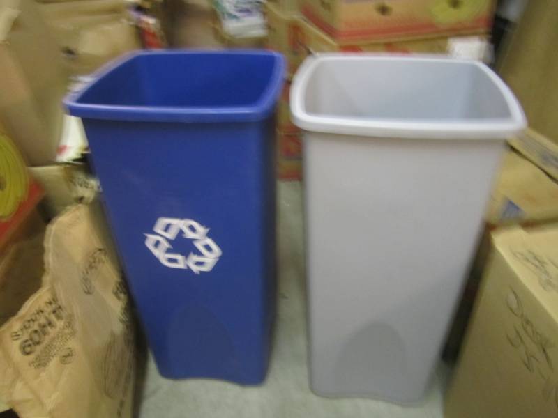 lot 241 image: 2 Rubbermaid Commercial Products 23...