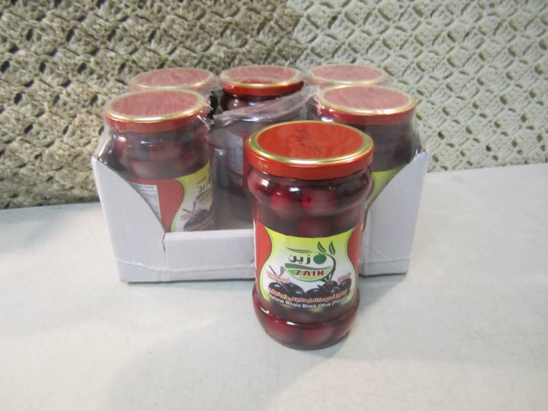 lot 298 image: Case of 6 Jars of Natural Whole Bla...