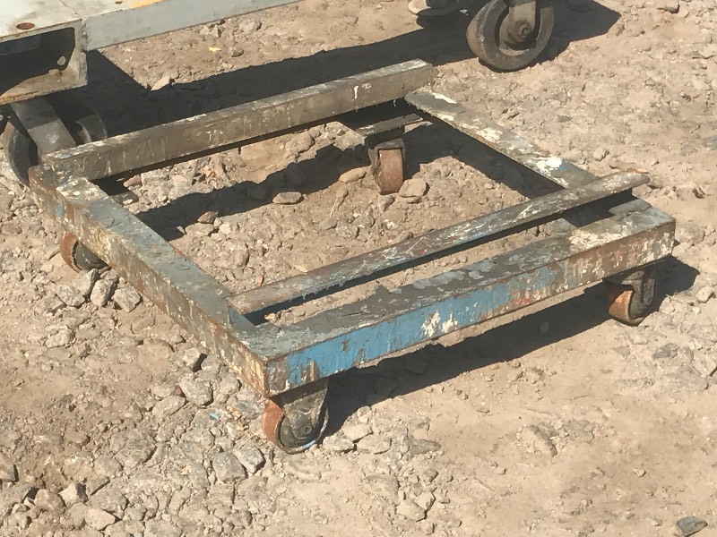 lot 6 image: (2) Commercial Steel Dollies