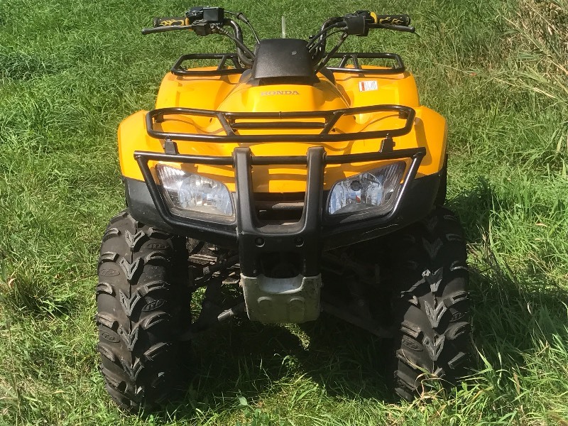 lot 1A image: 2007 Honda Recon ATV