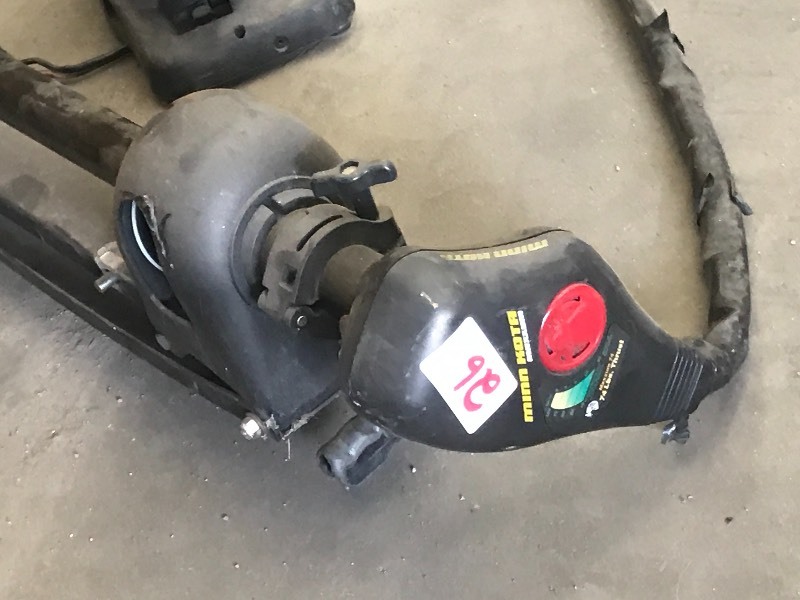 lot 26 image: MinnKota Maxxum Trolling Motor