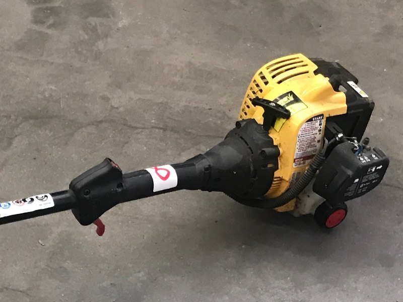 lot 30 image: Bolens Grass Trimmer