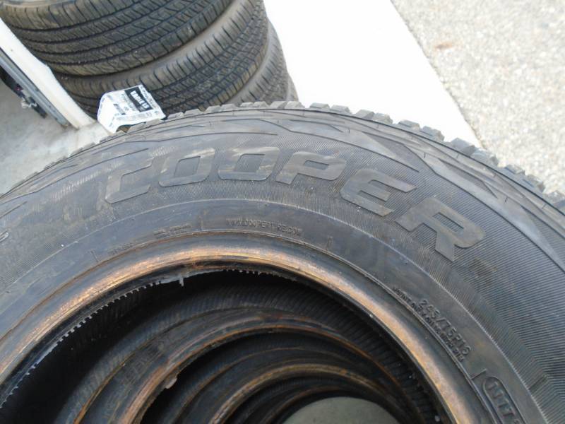 Four Used Cooper Discover AT3   24575 R16 Tires