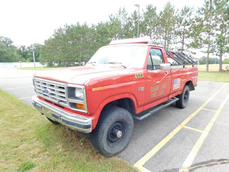 1986 Ford F350 Truck, 18 hp pump, and 300 Gal Tank
