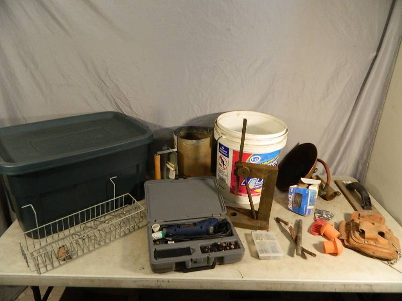 lot 79 image: Rotary Tool, Hand Tools, Tote, and More