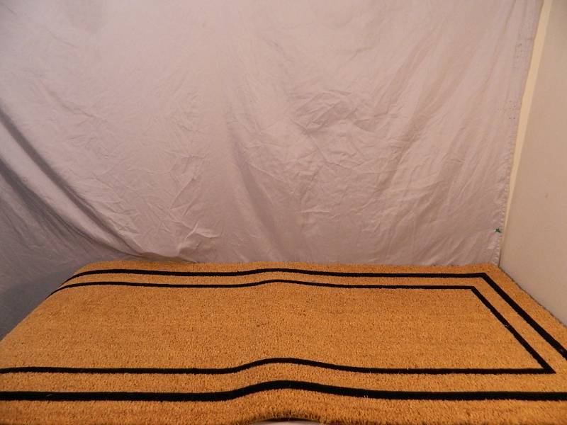 lot 59 image: New Large Outdoor Rug