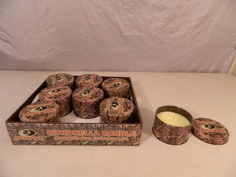 lot 35 image: 8 New Mossy Oak Citronella Candles