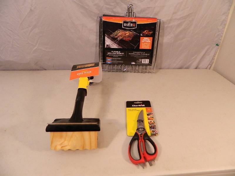 lot 69 image: New BBQ Items